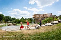 Gruppenhaus mit indoor Spielplatz Holland Niederlande