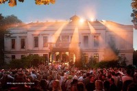 Historisches Schloss fuer exklusive große Gruppentreffen in Holland